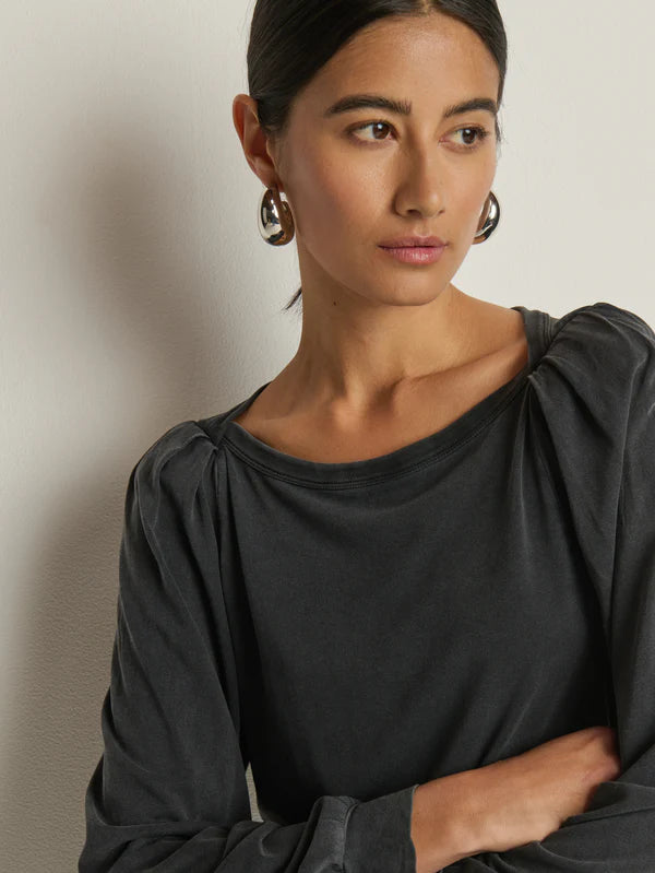 Sammy Envelope Neck Tee - Vintage Black